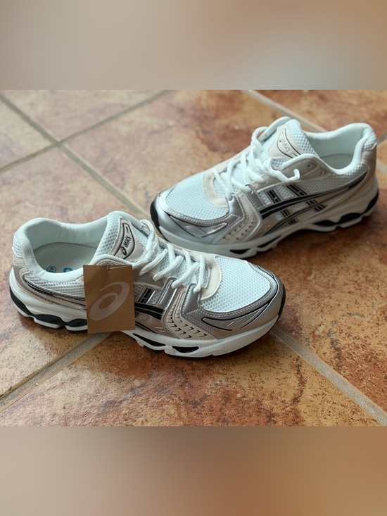 Asics Other - Size 9 Men’s And Women’s 10.5 - Asics Gel Kayano 14 White and Silver Cream